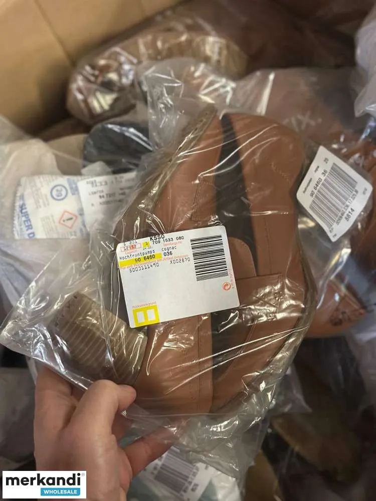4 € por par en un conjunto de zapatos: cartón mixto, mezcla de modelos y tallas, con zapatos de mujer, productos A, zapatos de h