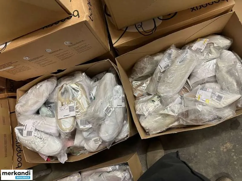 4 € por par, incluyendo cartón mixto, palet de liquidación, zapatos de hombre, zapatos de mujer, mercancía A, stock restante.