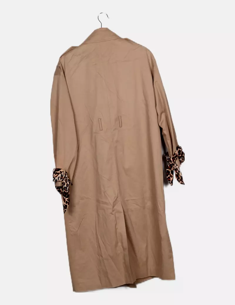 Asos Trench marrón detalles animal print