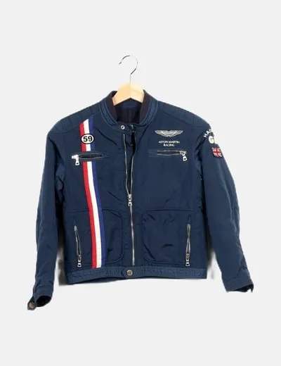 Aston martin Bomber azul detalle parches
