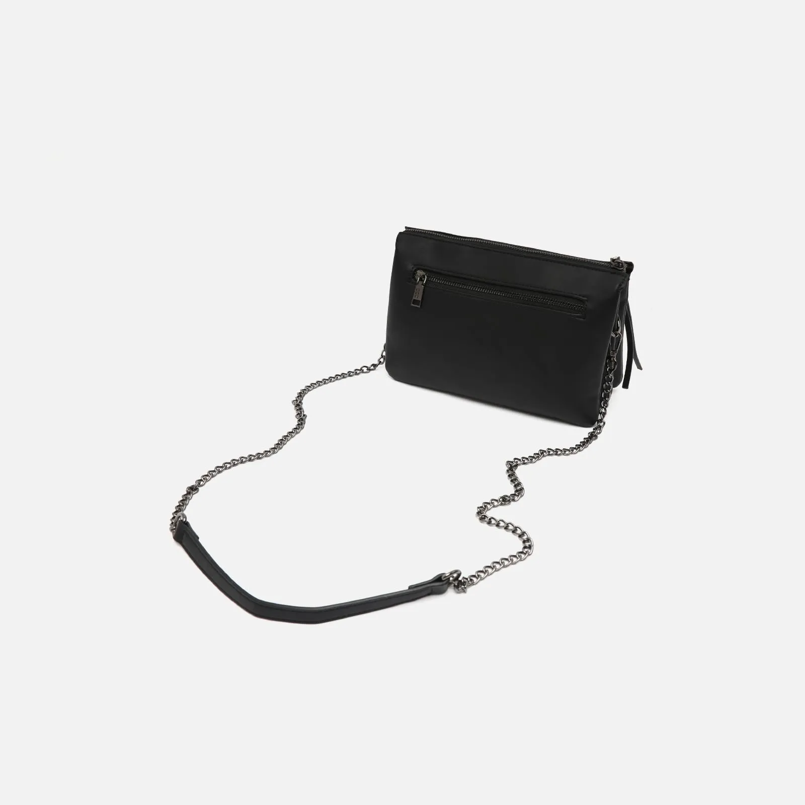 Betsys bolso bandolera con detalles metálicos