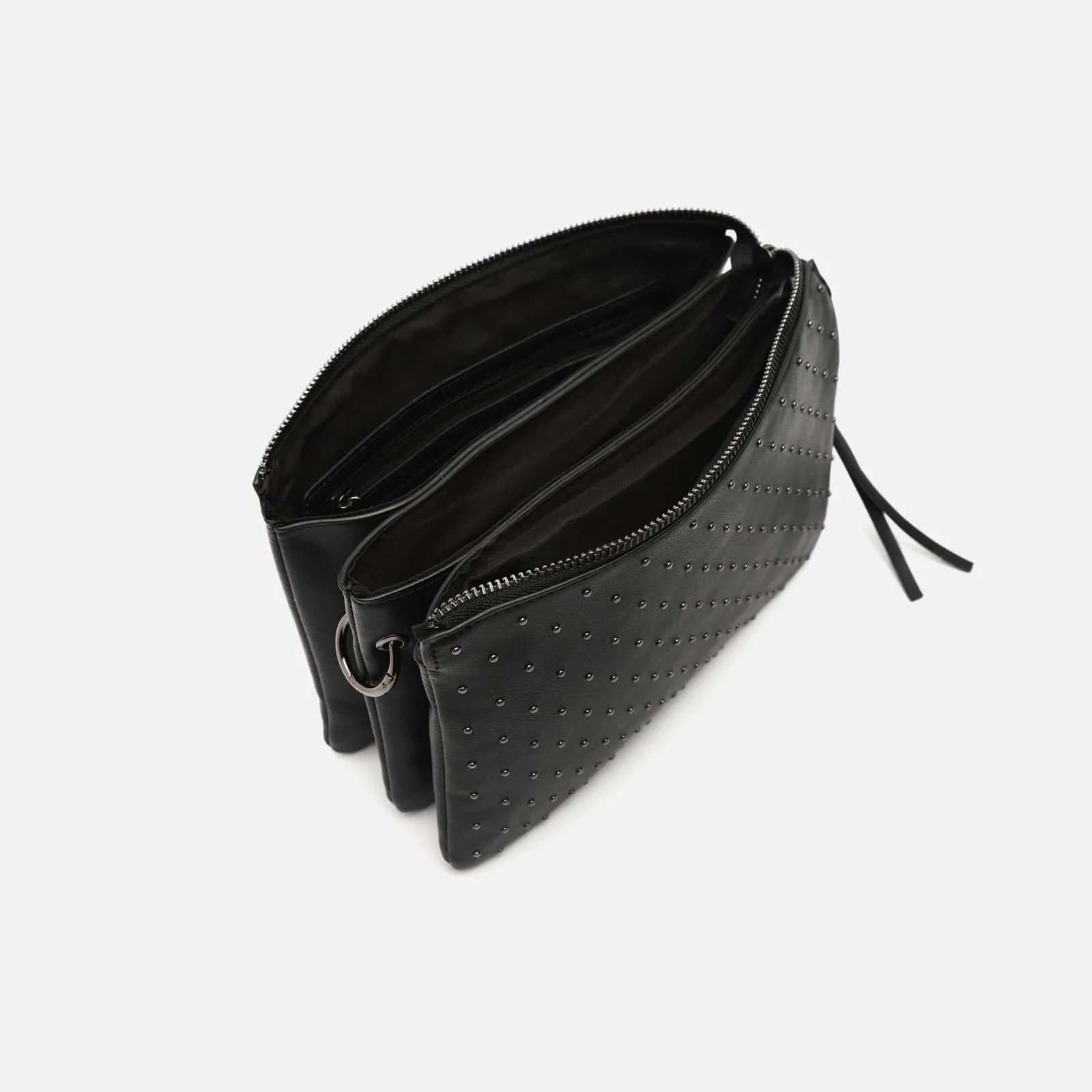 Betsys bolso bandolera con detalles metálicos