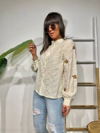 Blusa Bordado Perforado MORELIA Beige