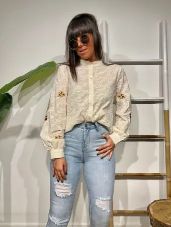 Blusa Bordado Perforado MORELIA Beige