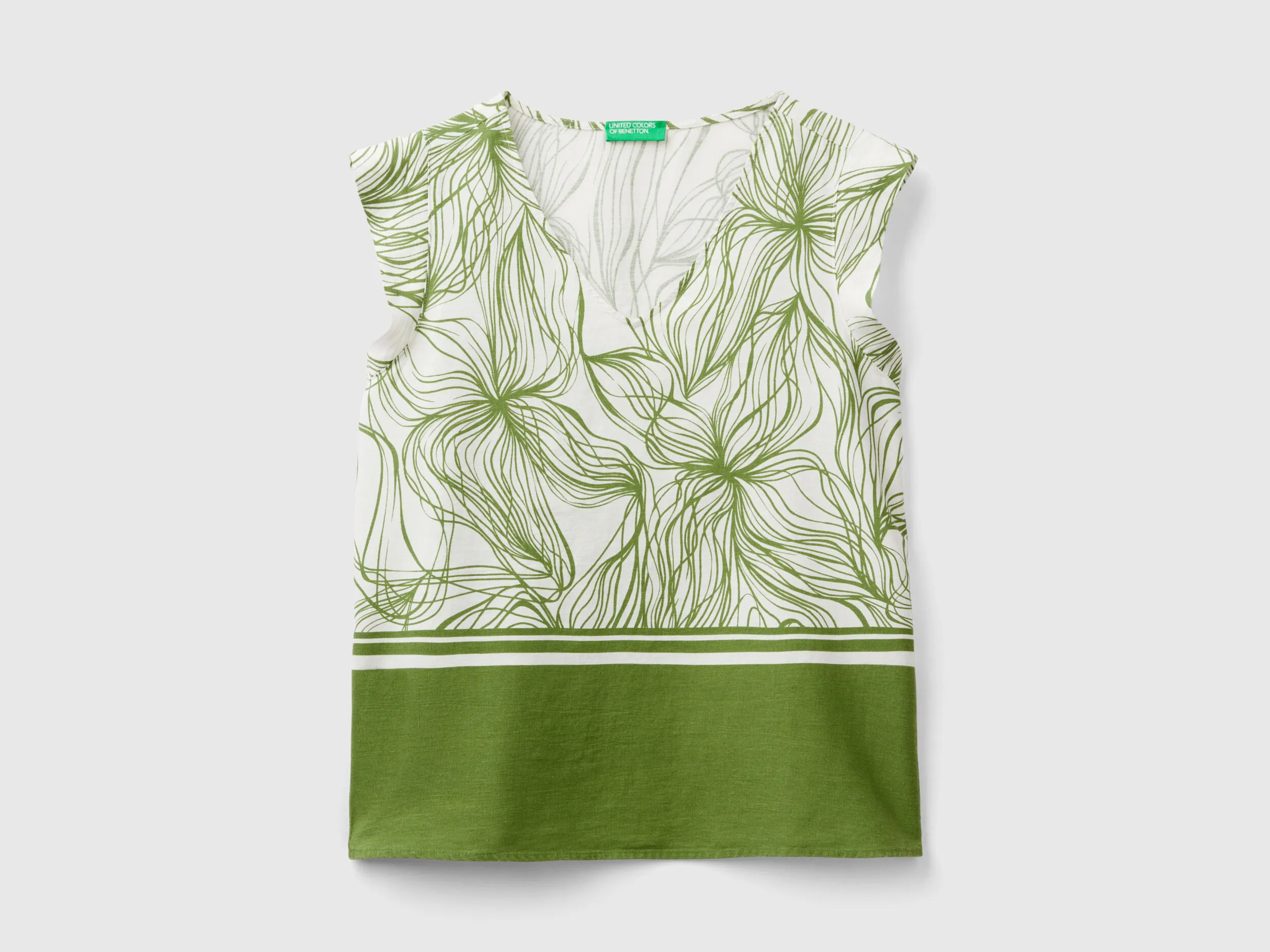 Blusa estampada en mezcla de viscosa sostenible