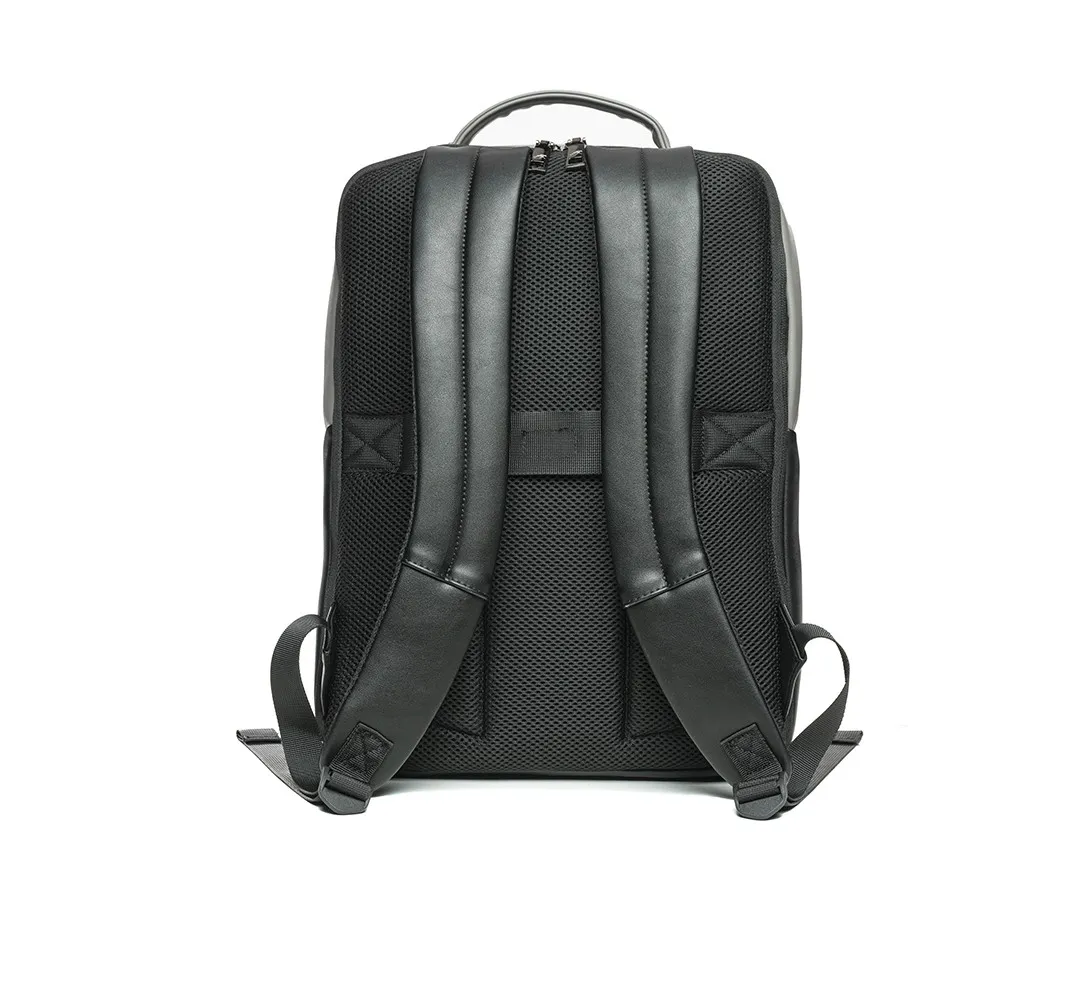 BO0001 Mochila Negra