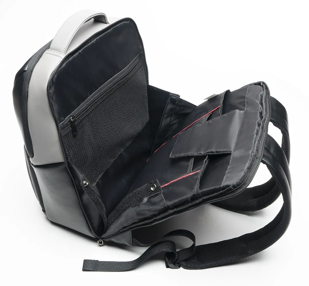 BO0001 Mochila Negra