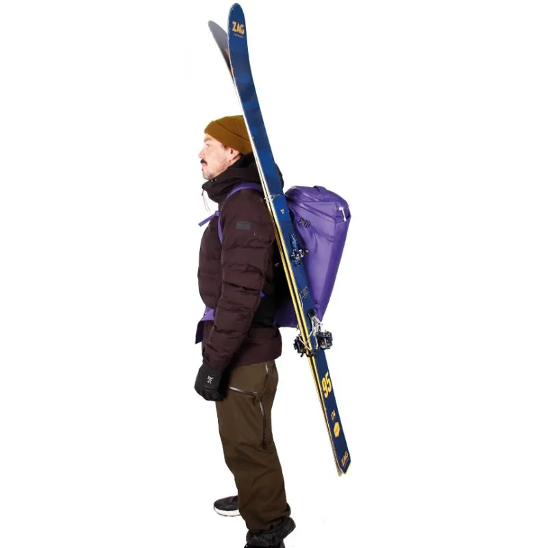 Bolsa de esquí de travesía BLUE ICE Yagi 28L Pack (Deep Blue)