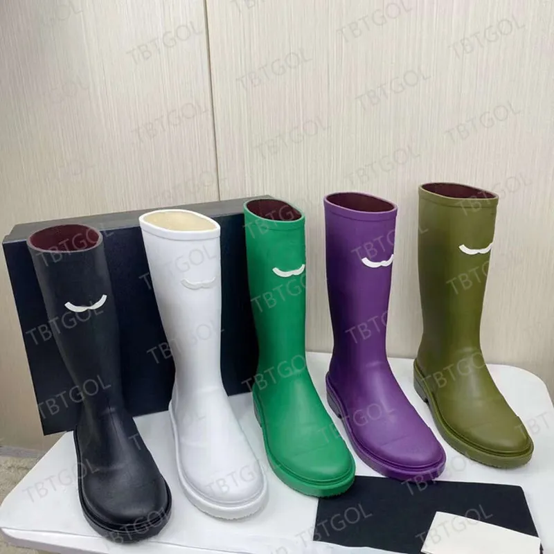 Botas de lluvia para mujer Botas de lluvia de goma de diseñador Bota hasta la rodilla de PVC 23FW Estilo casual Botas Welly impe