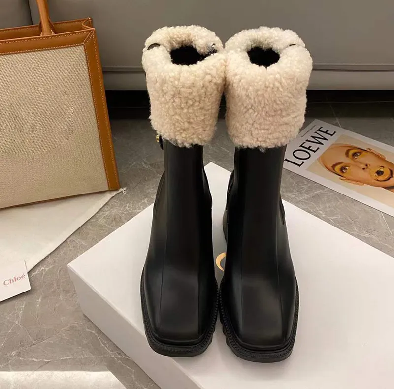 Botas de PVC Betty para mujer Tacones altos de piel Beeled Bota de lluvia alta hasta la rodilla Suelas de goma impermeables Well
