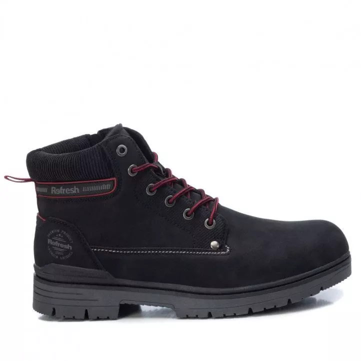 Botines Refresh negros con detalles en rojo