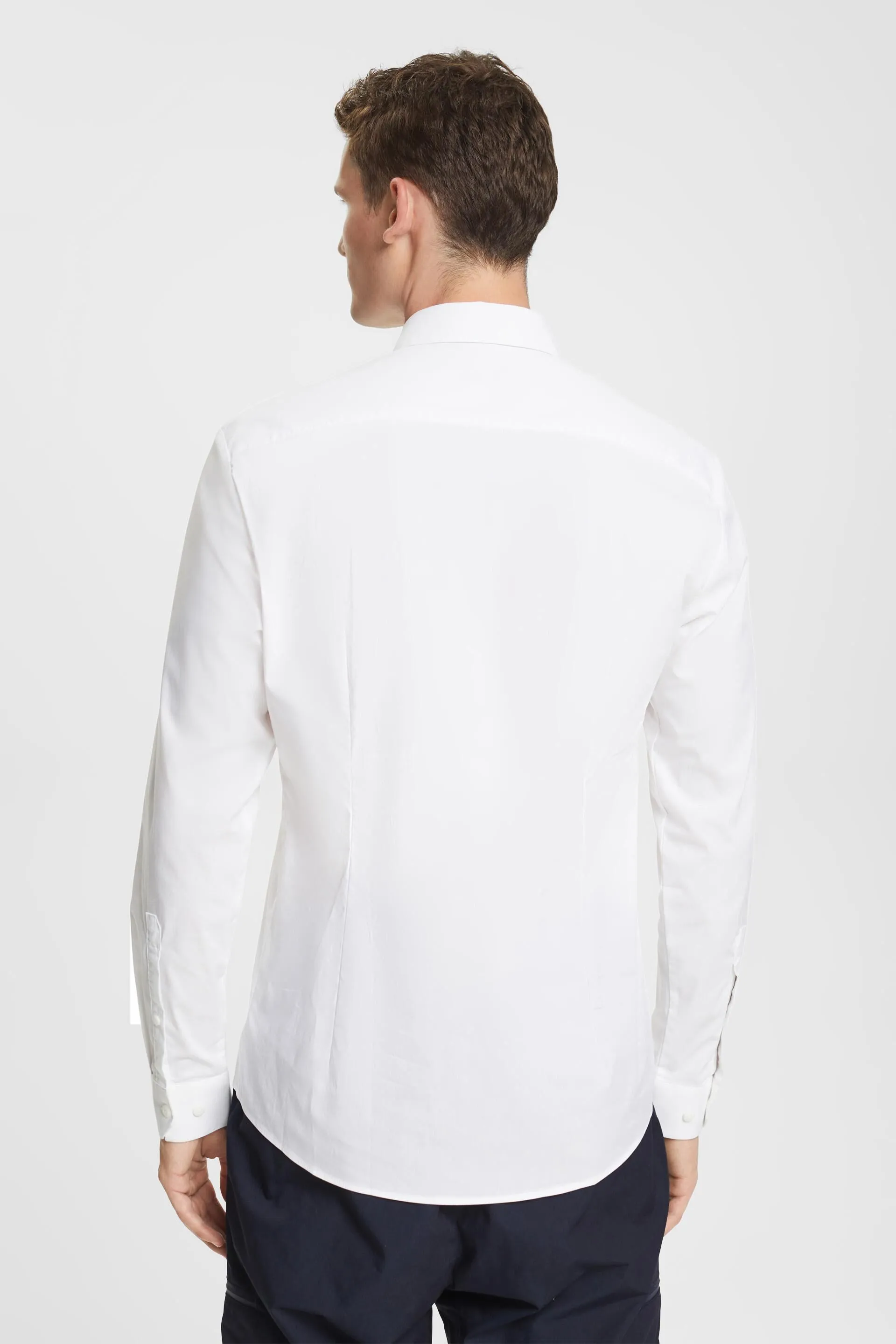 Camisa de corte ajustado