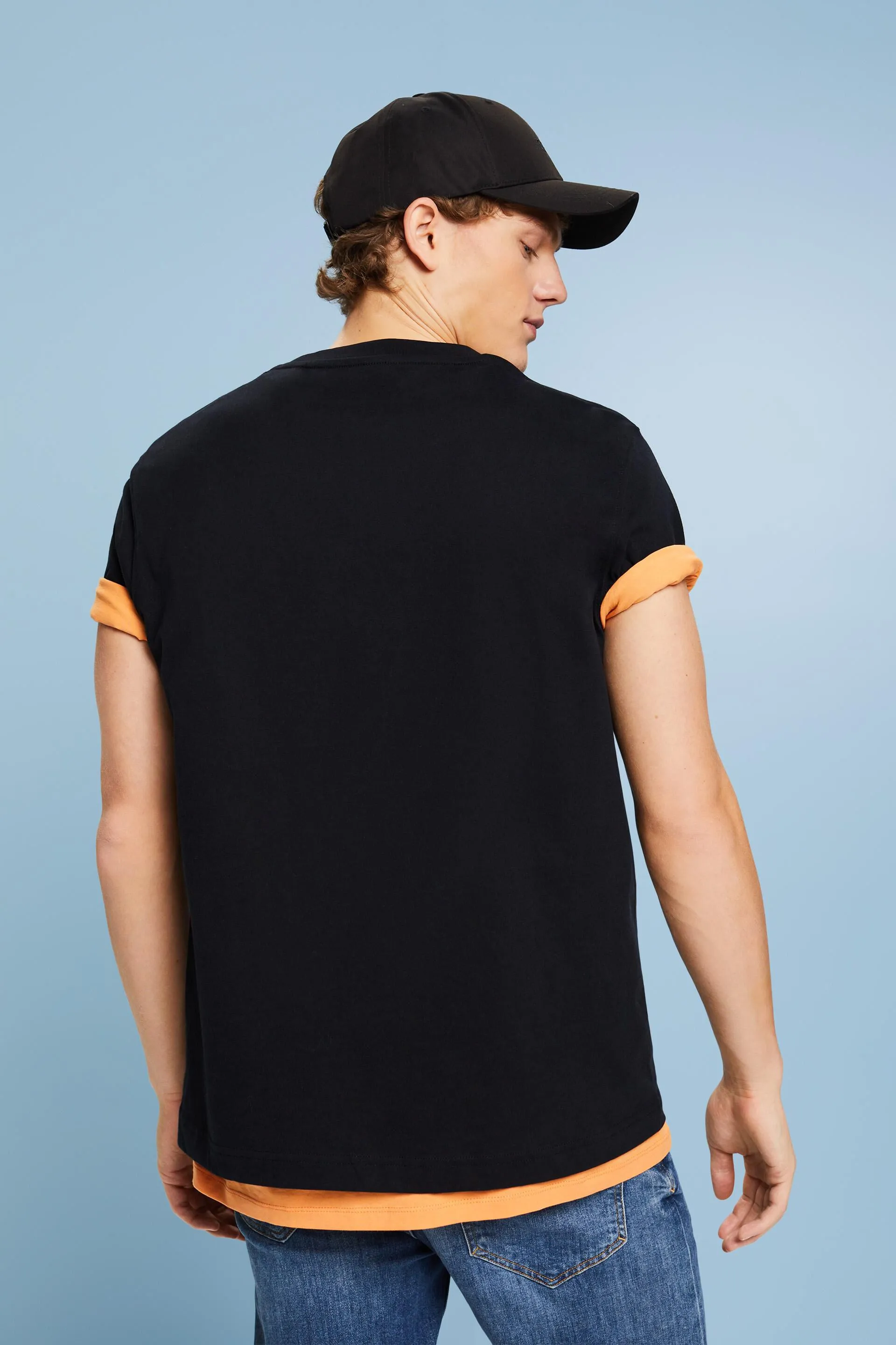 Camiseta con logotipo