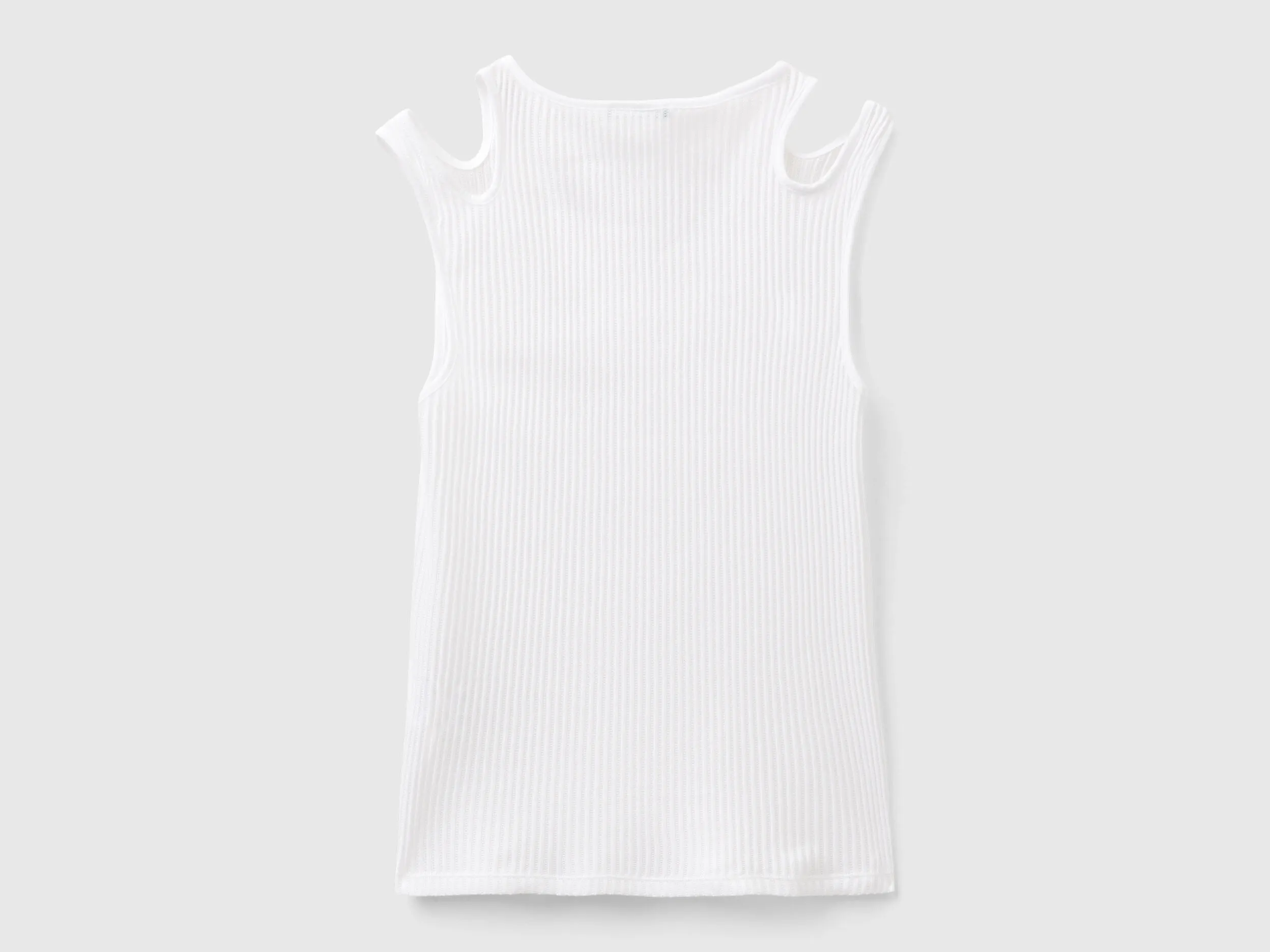 Camiseta de tirantes slim fit con troquelado
