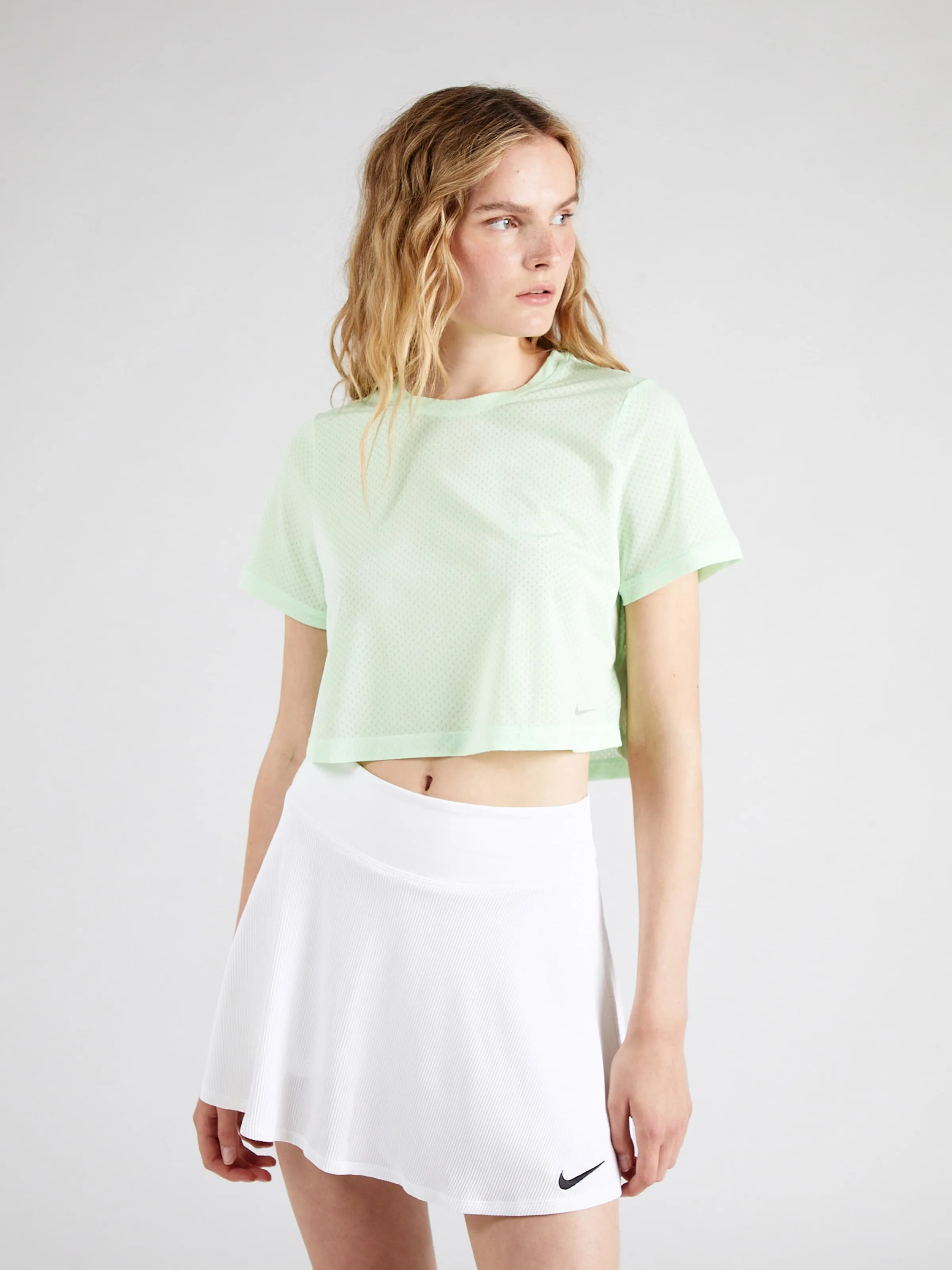Camiseta funcional 'ONE CLASSIC' NIKE en Verde Pastel