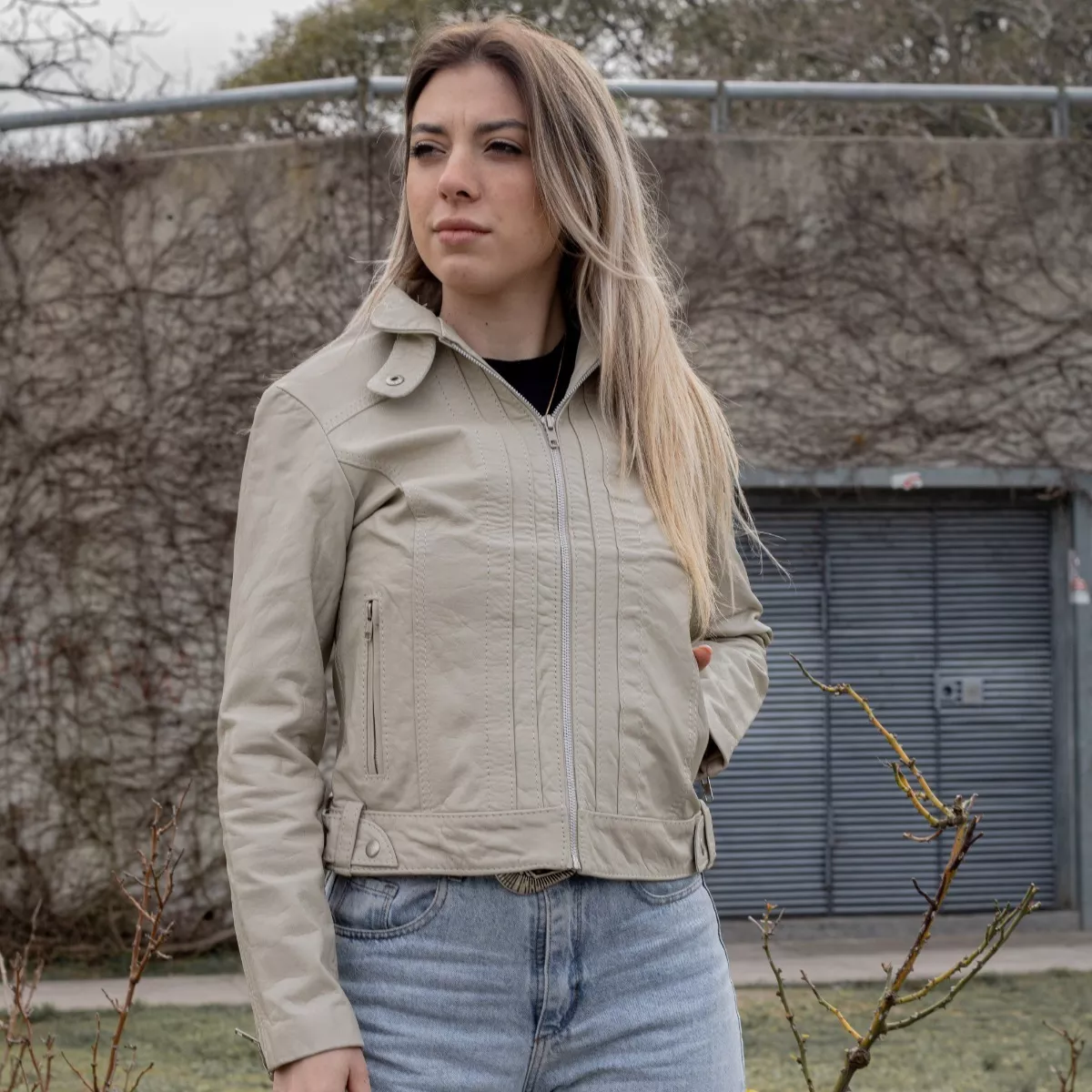 CAMPERA DE CUERO VACUNO 100% LEGITIMO DE MUJER  ART: 121