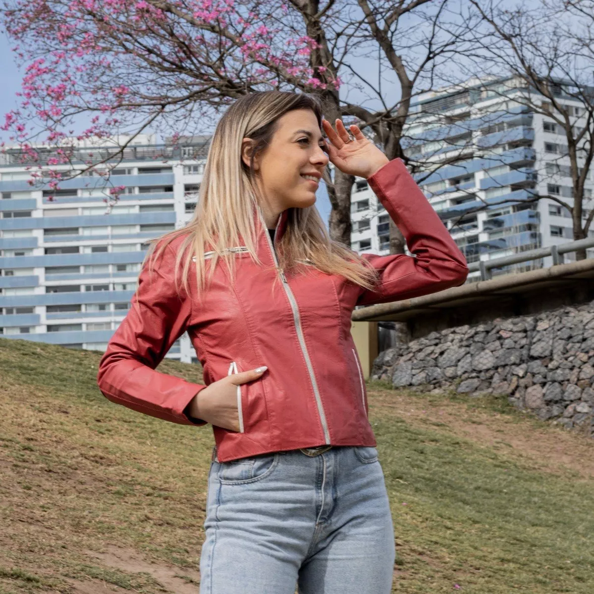 CAMPERA DE CUERO VACUNO 100% LEGITIMO DE MUJER  ART: 142