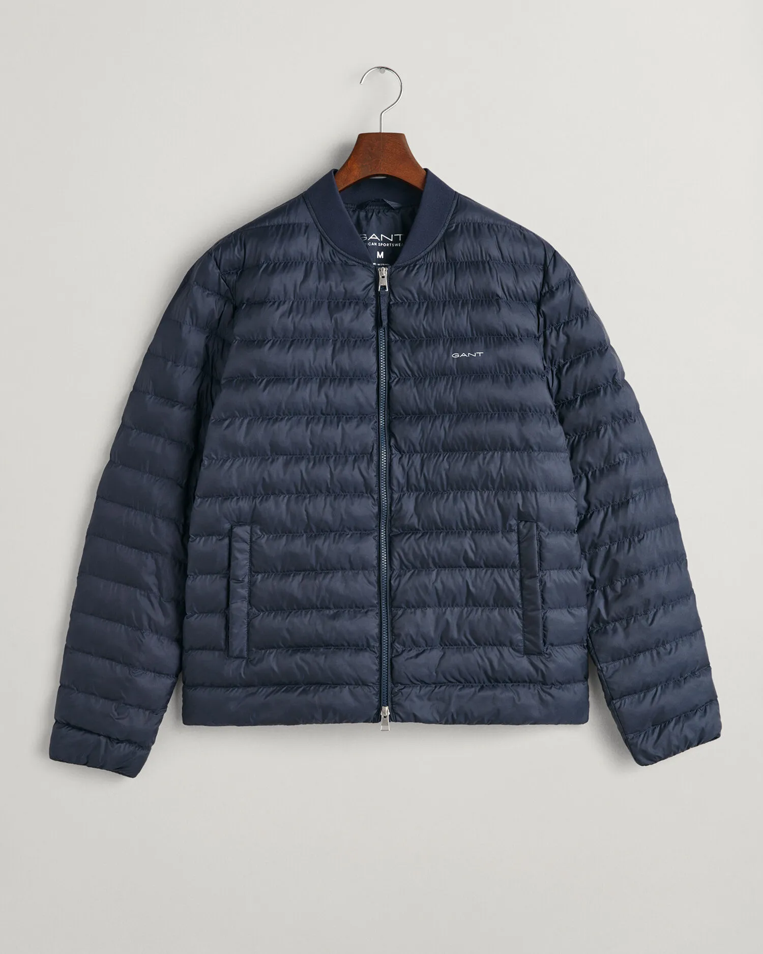Cazadora bomber acolchada ligera