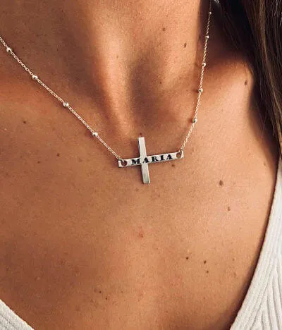 Collar Cruz con Nombre