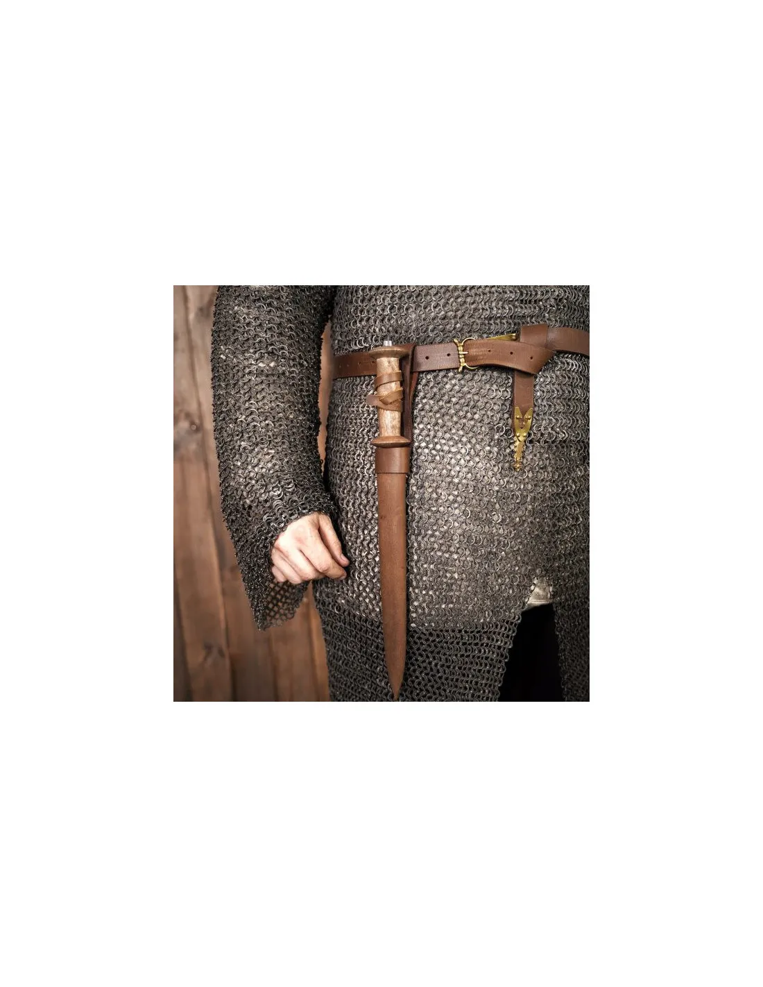 Daga medieval tipo Rondell con vaina de cuero