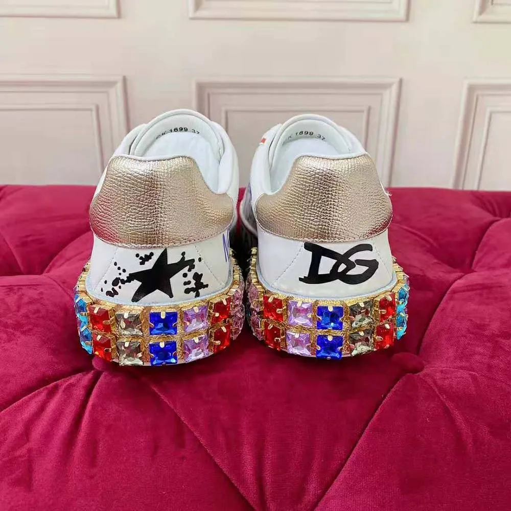 DOLCE GABBANA ZAPATILLAS PORTOFINO D&G UNISEX DE PIEL DE BECERRO CON BORDADOS Y LETRASMORADO