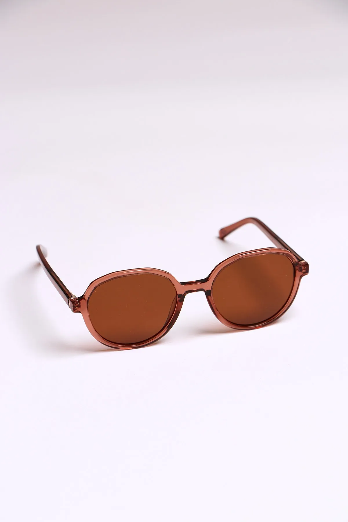 Gafas de sol marrones para mujer