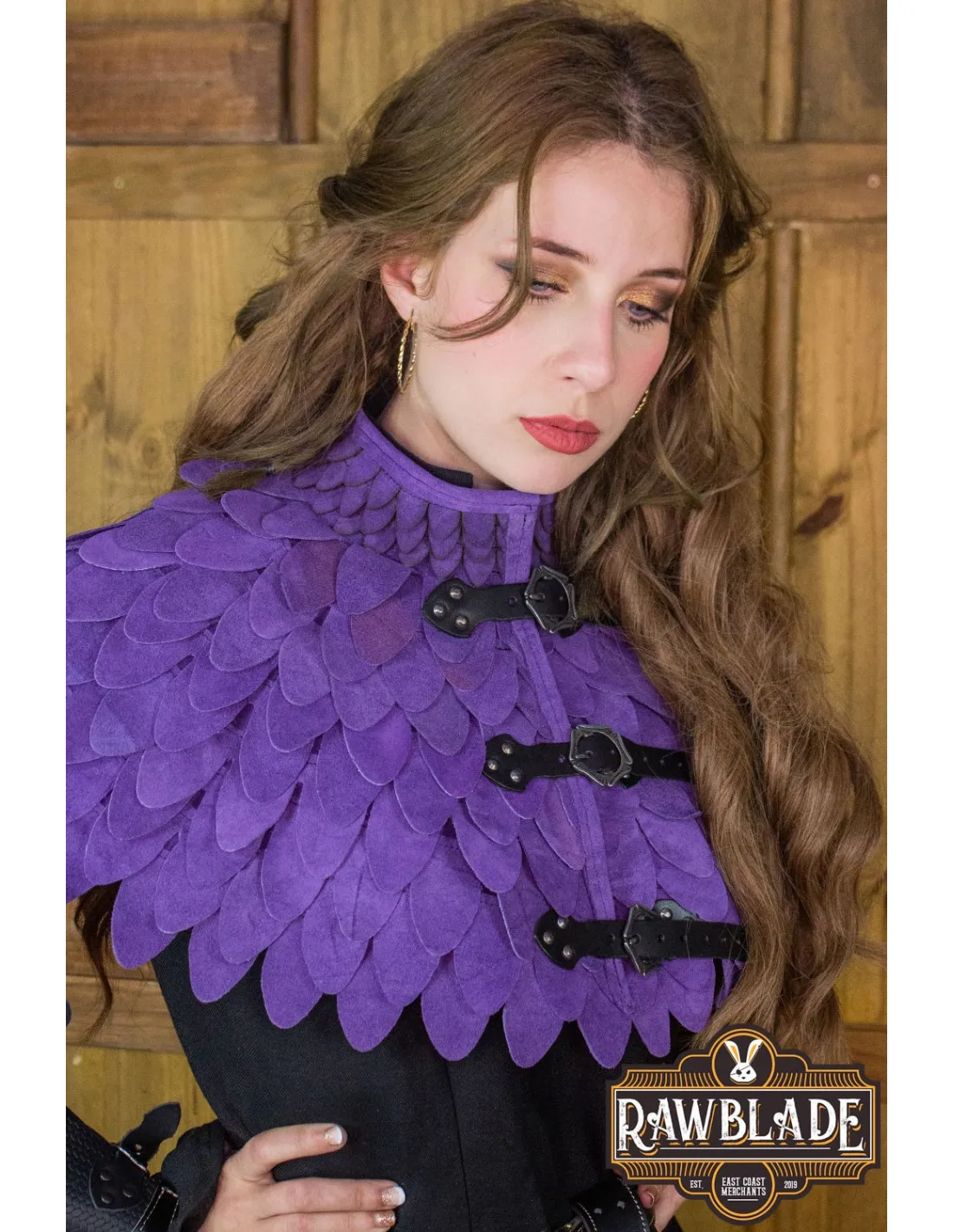 GORJAL DE CUERO CON ESCAMAS MODELO ORIA  MORADO