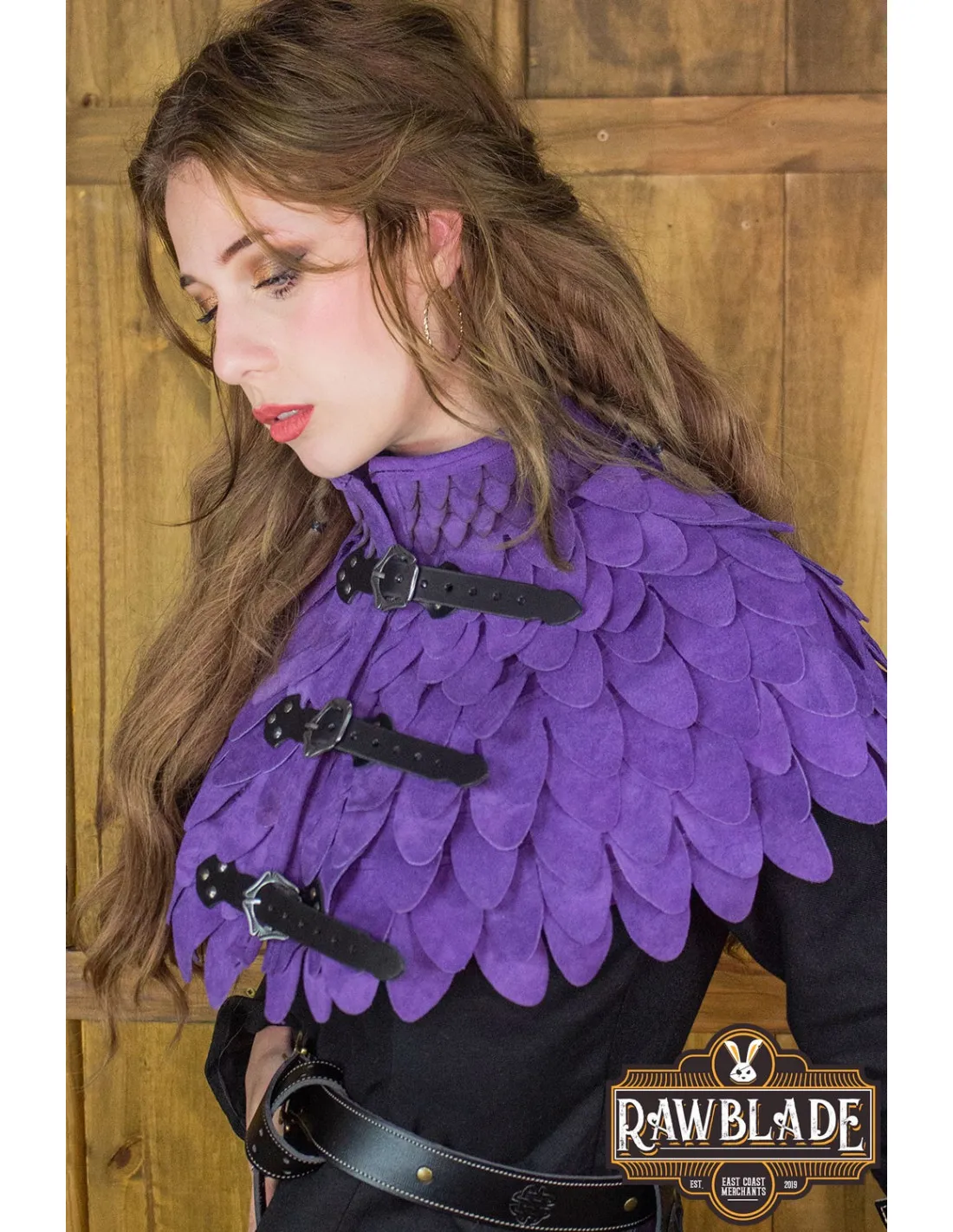 GORJAL DE CUERO CON ESCAMAS MODELO ORIA  MORADO