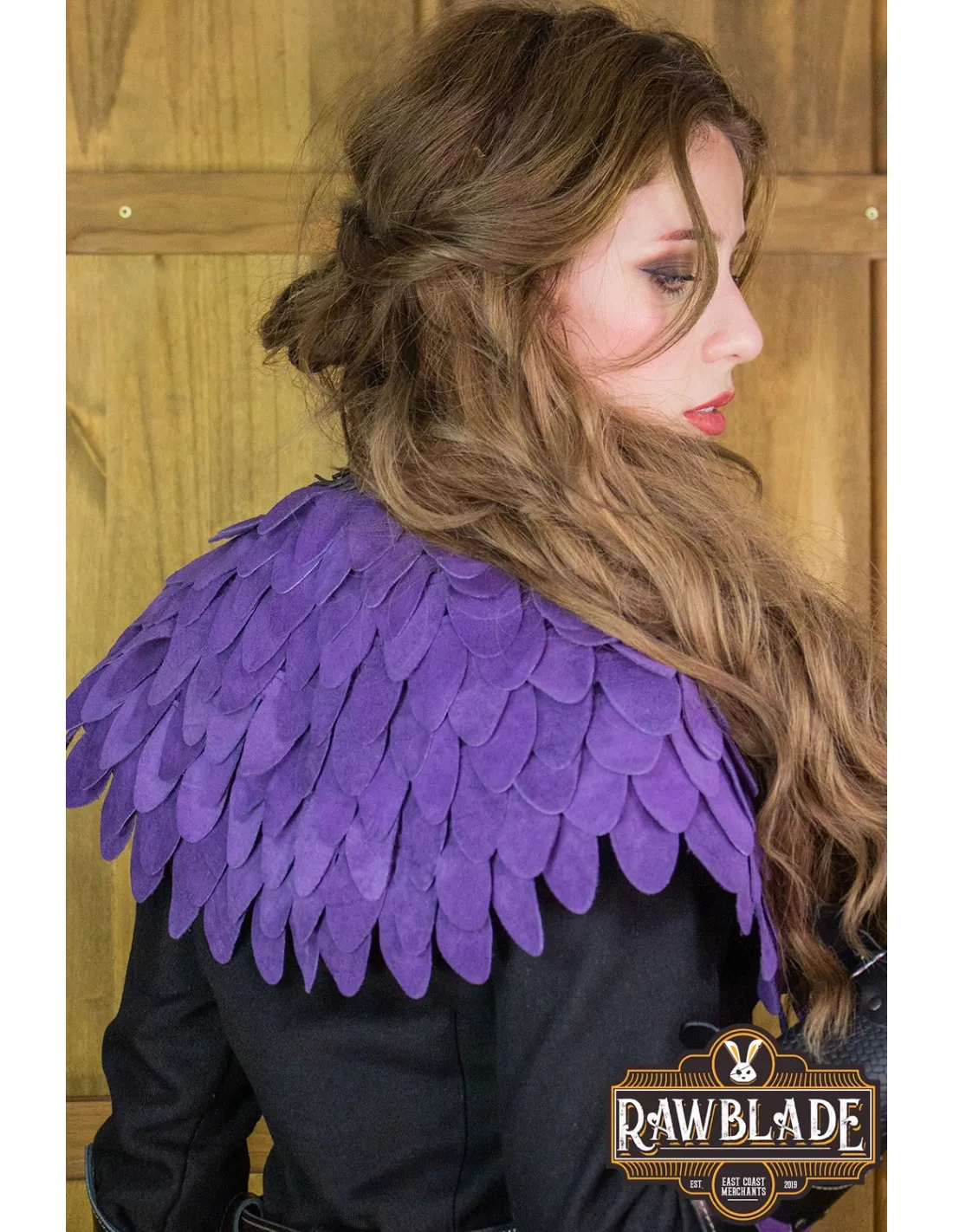 GORJAL DE CUERO CON ESCAMAS MODELO ORIA  MORADO