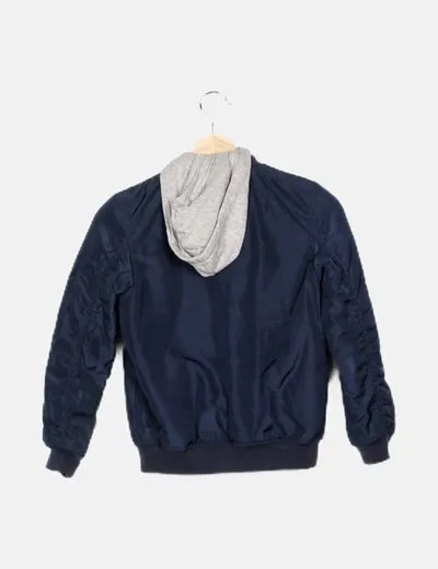 H&M Bomber azul detalle cremallera