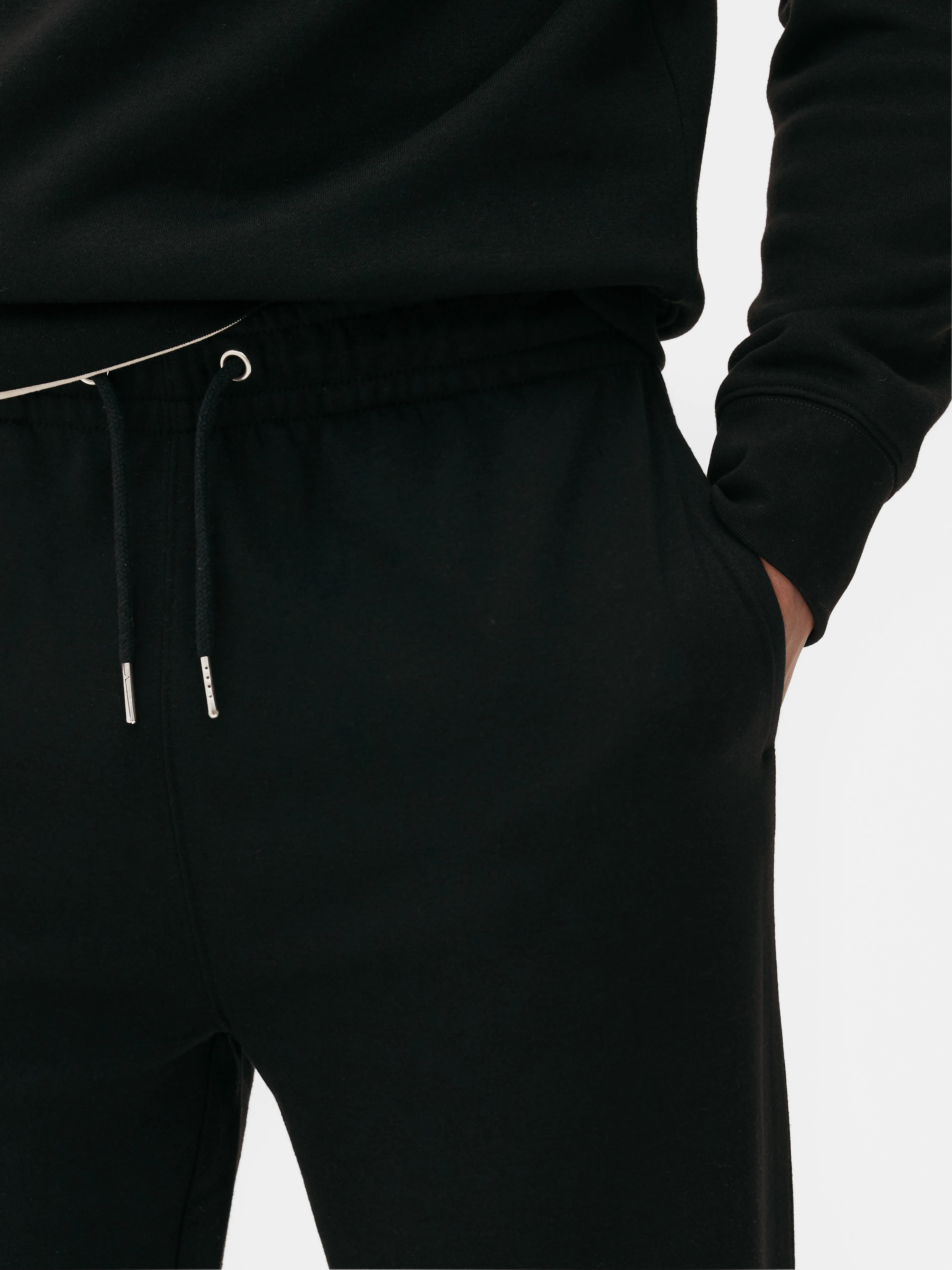 Joggers con bajos ajustados y cordón de ajuste