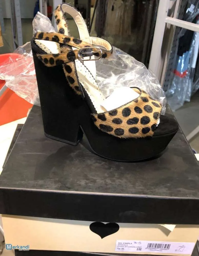 JUEGO DOBLE DE MUJER  ZAPATOS DE MUJER: MODELOS Y TALLAS MIXTAS  30 PARES DE NúMEROS Y PRECIOS MIXTOS