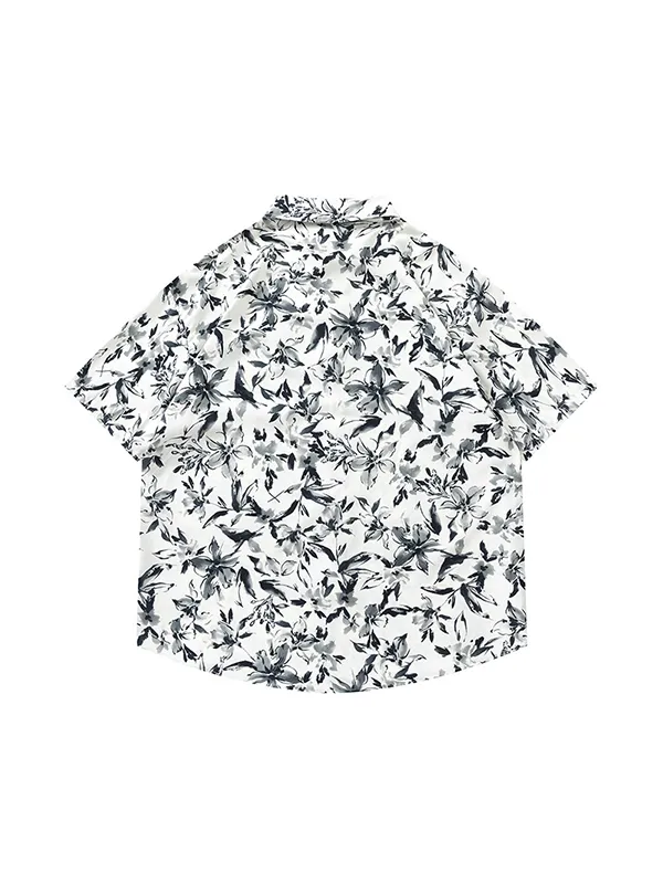 Manga corta con estampados de moda japoneses.