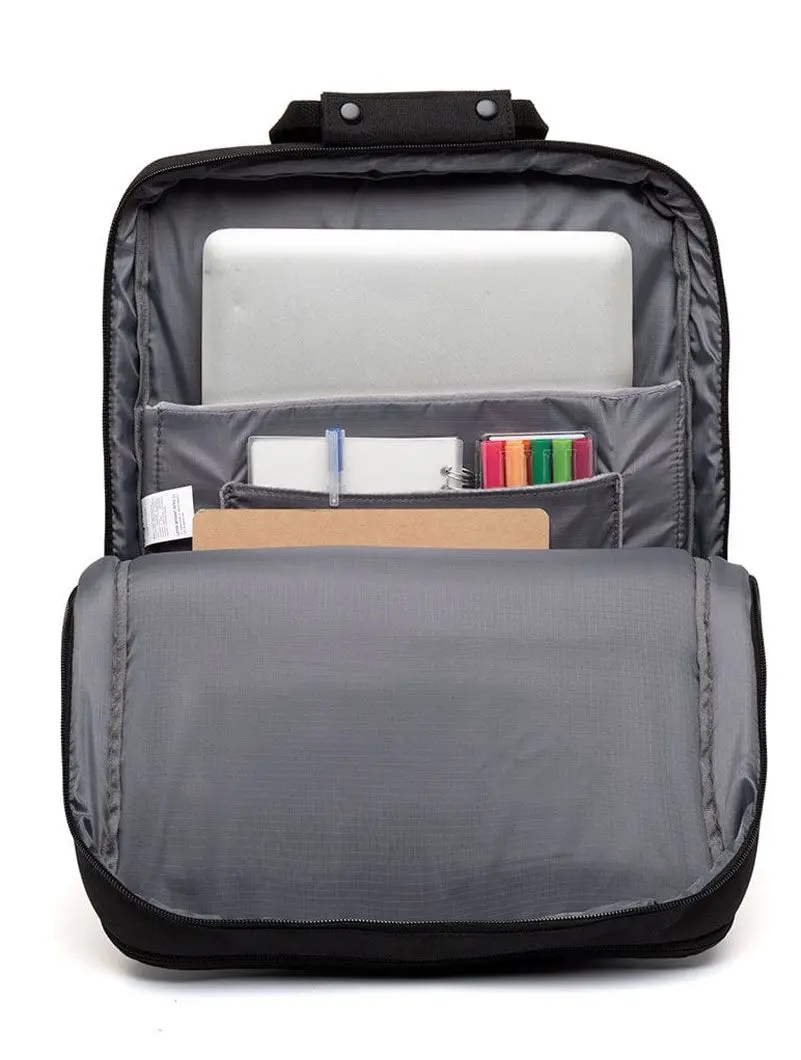 Mochila negra para portátil de 15″