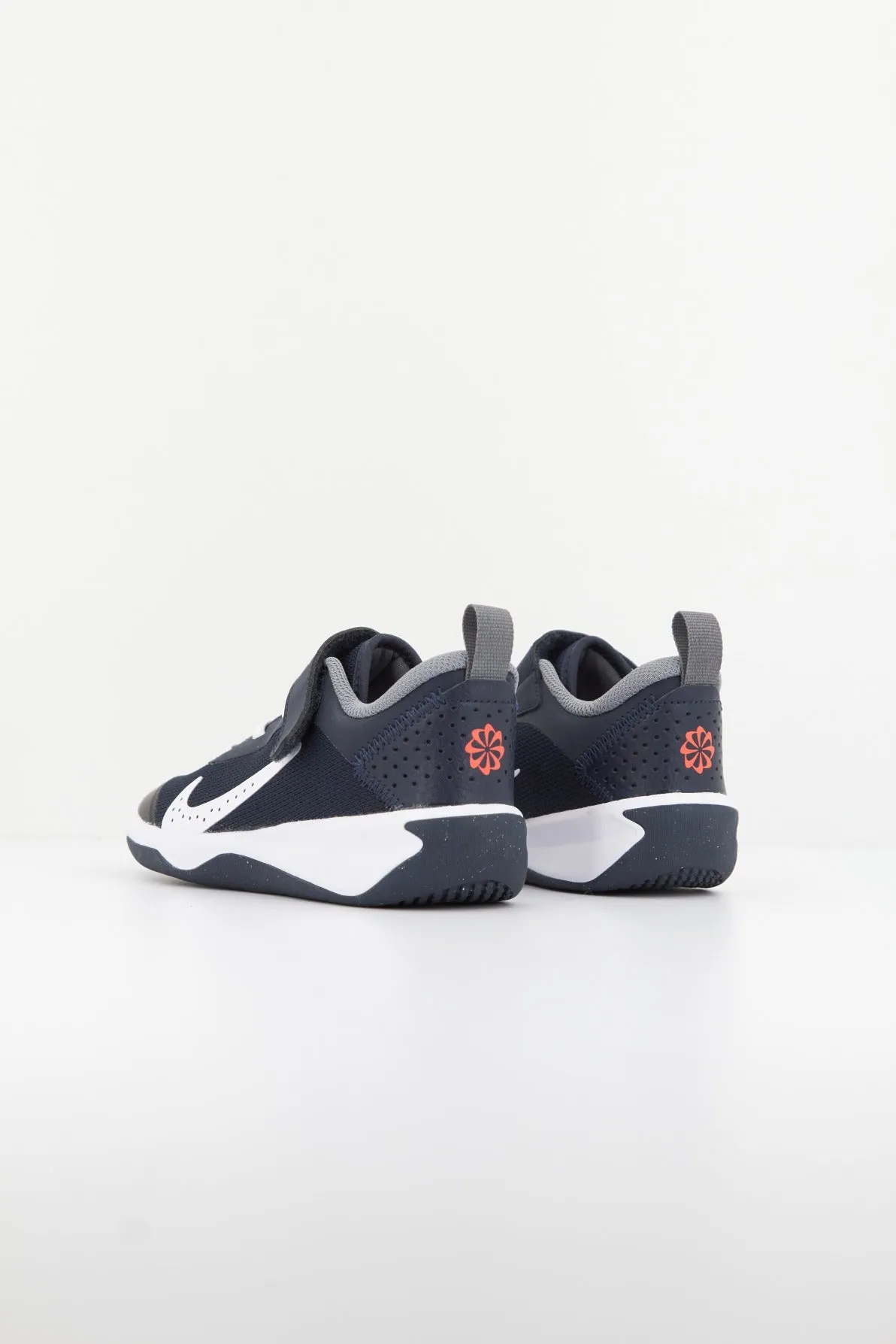 NIKE OMNI LITTLE KIDS' SHOES