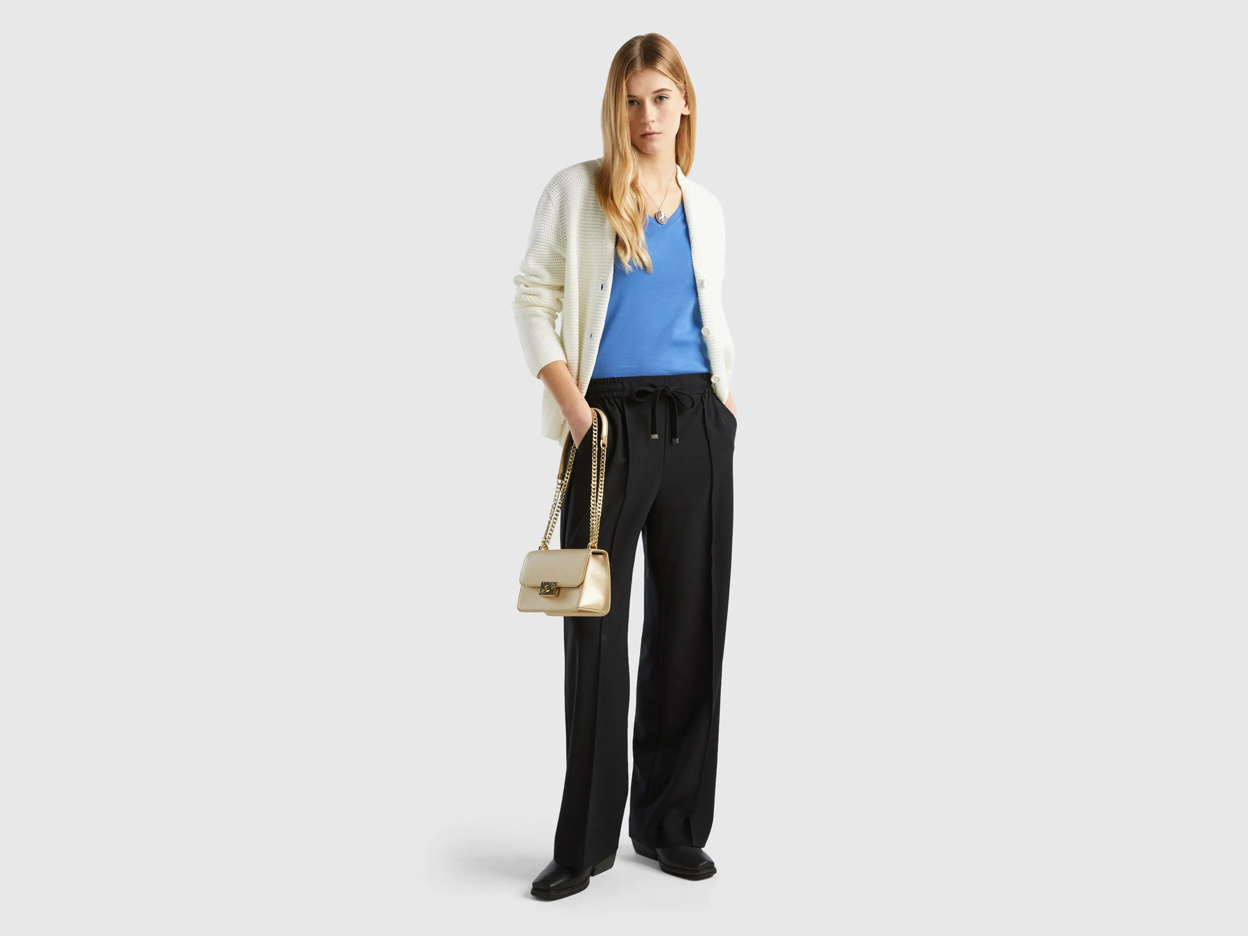 Pantalón fluido con cordón