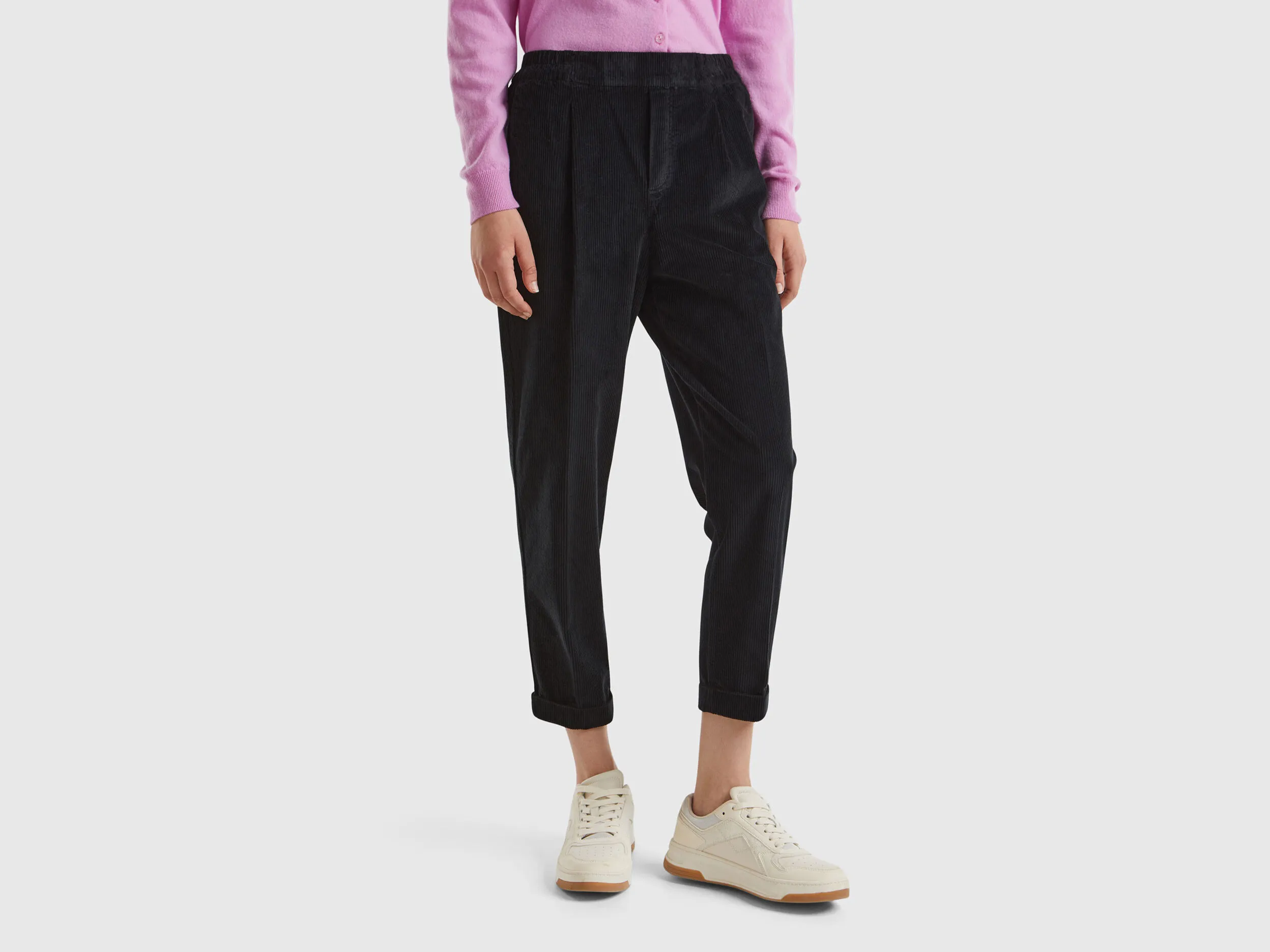 Pantalones chinos de pana con cintura elástica