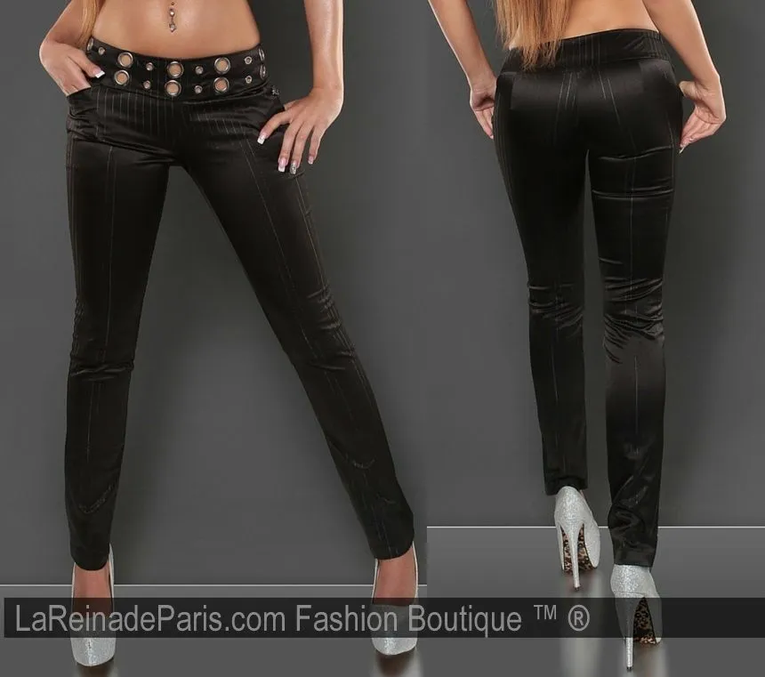 Pantalón ajustado con tela a rayas