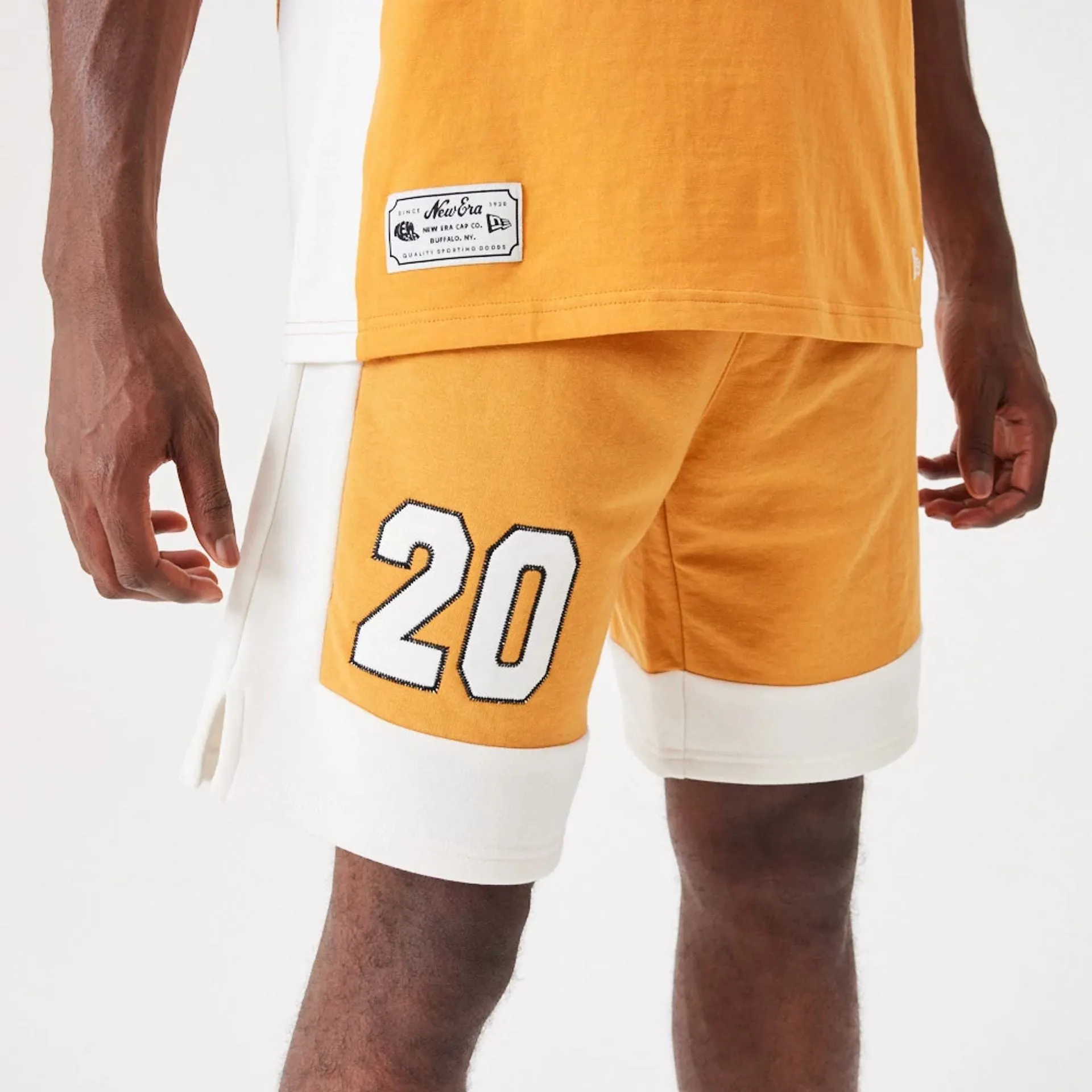 Pantalón corto New Era Contemporary Oversized Naranja