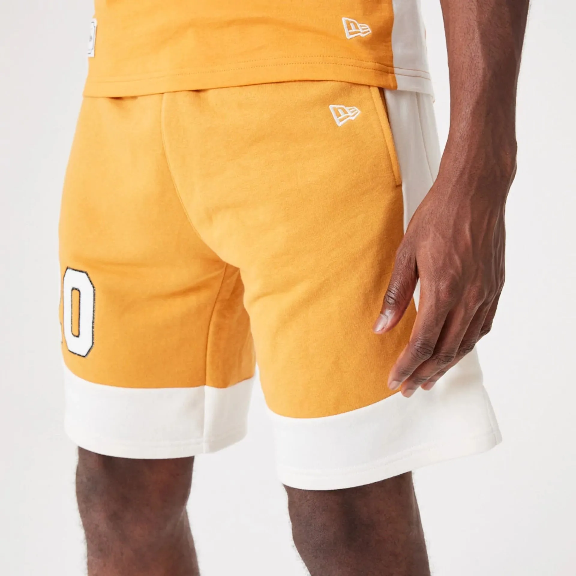 Pantalón corto New Era Contemporary Oversized Naranja