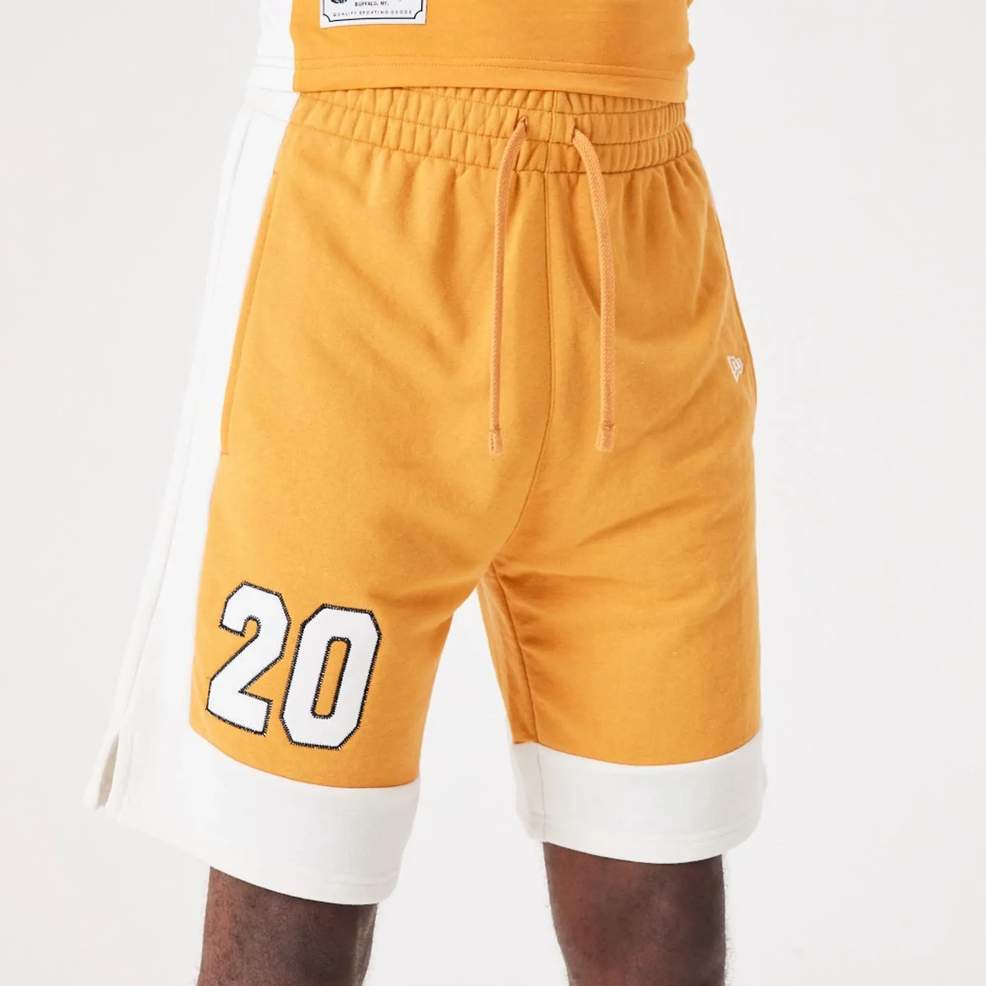 Pantalón corto New Era Contemporary Oversized Naranja