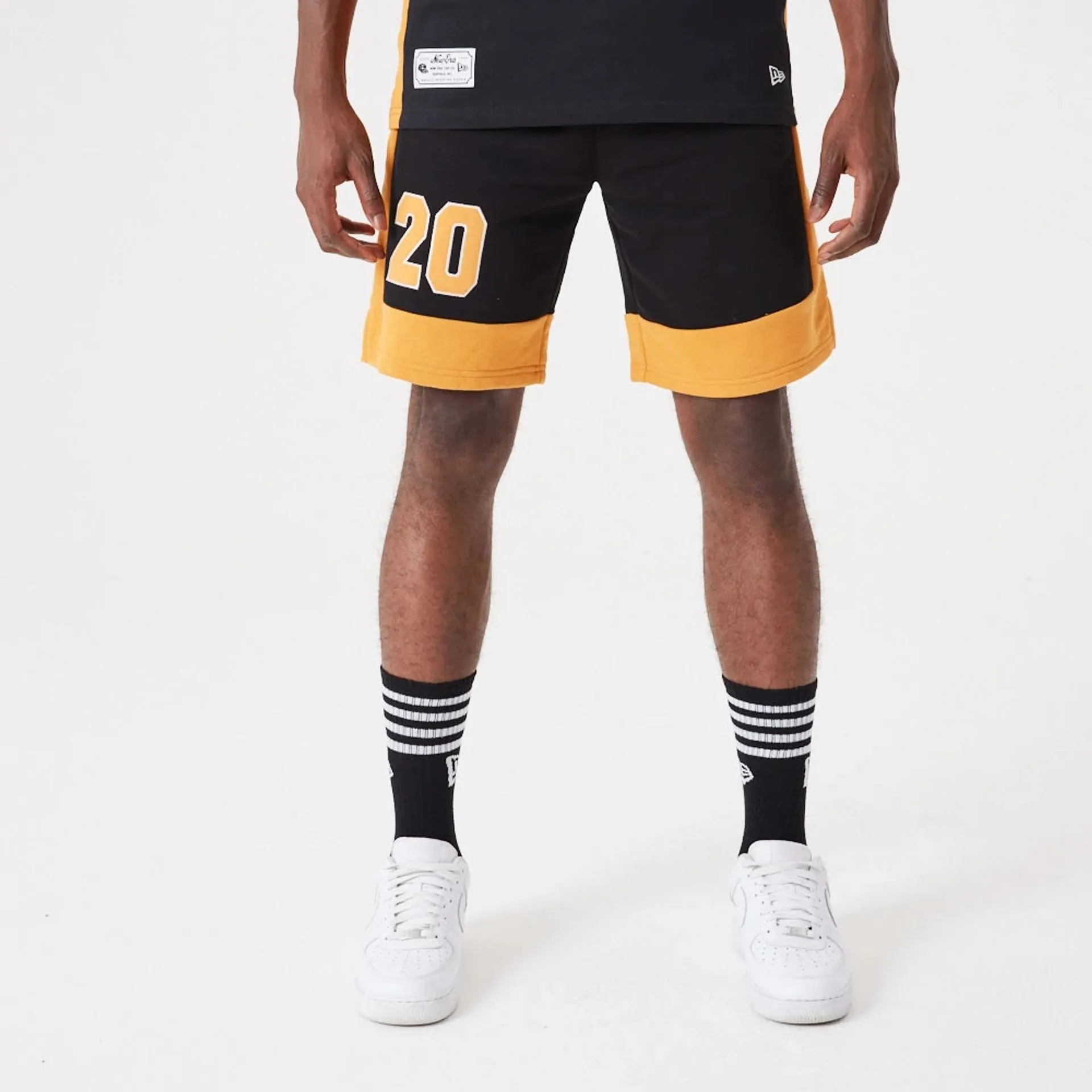 Pantalón corto New Era Contemporary Oversized Negro