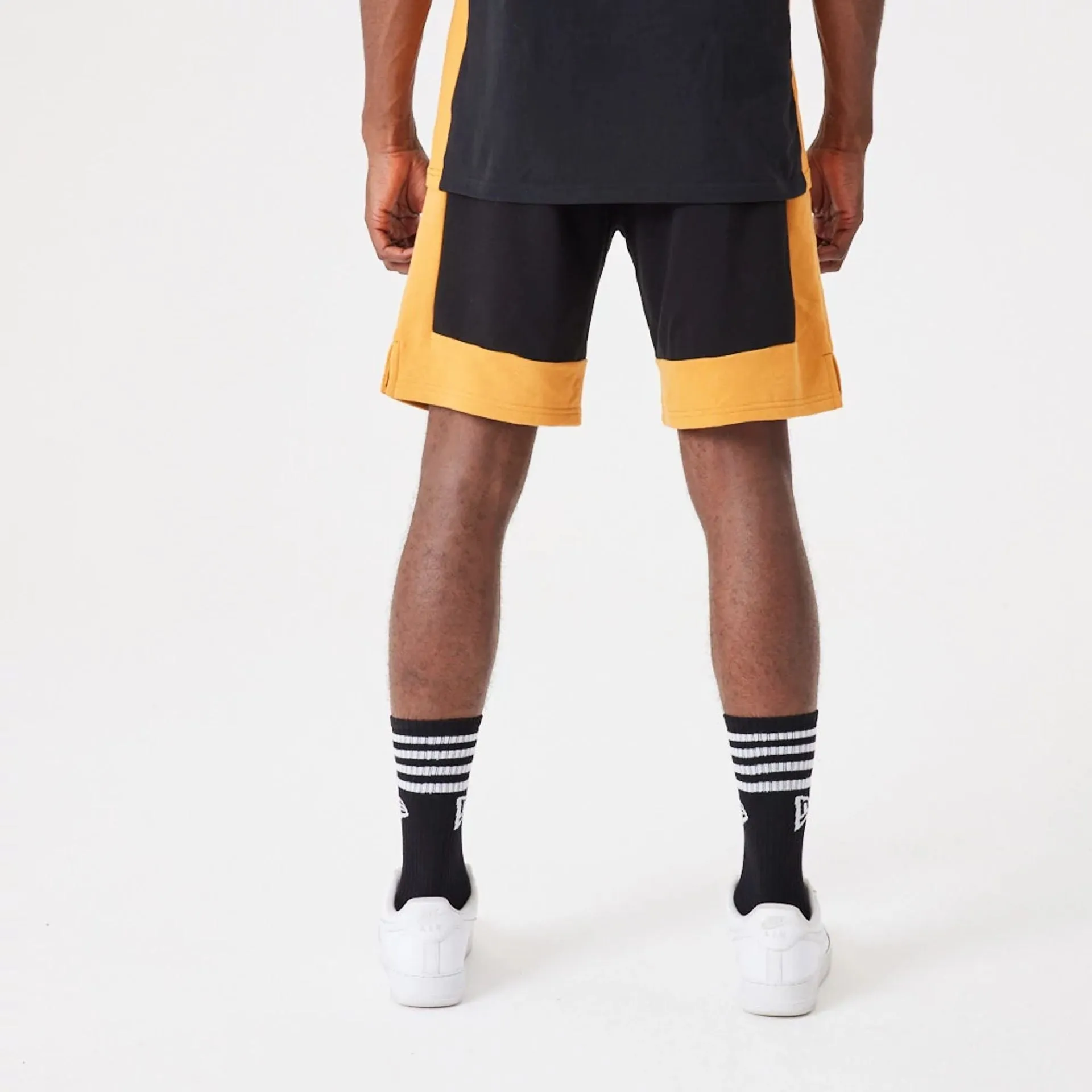 Pantalón corto New Era Contemporary Oversized Negro