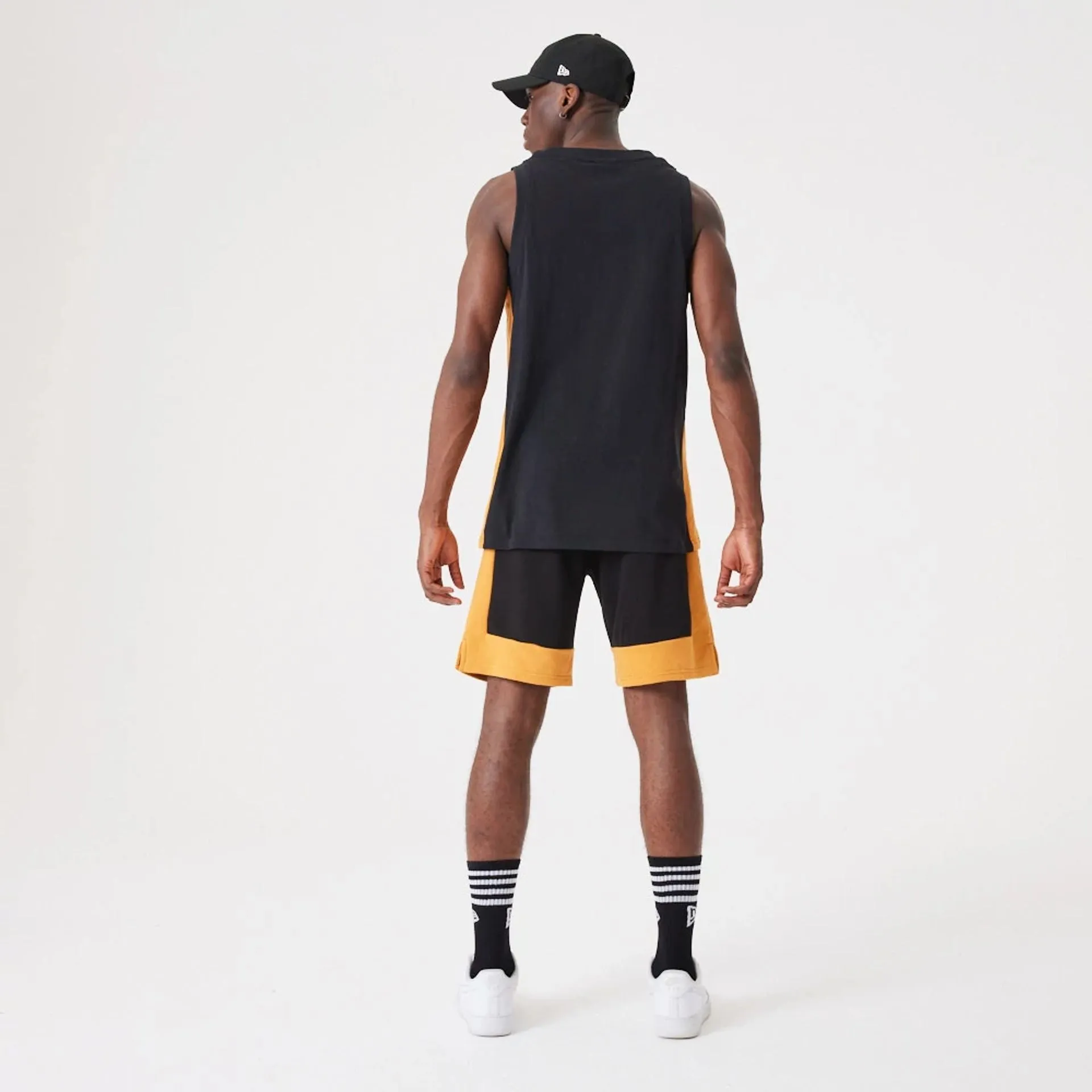 Pantalón corto New Era Contemporary Oversized Negro
