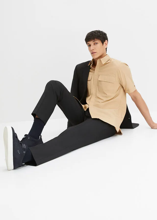 Pantalón de estilo ejecutivo con corte regular y recto Negro