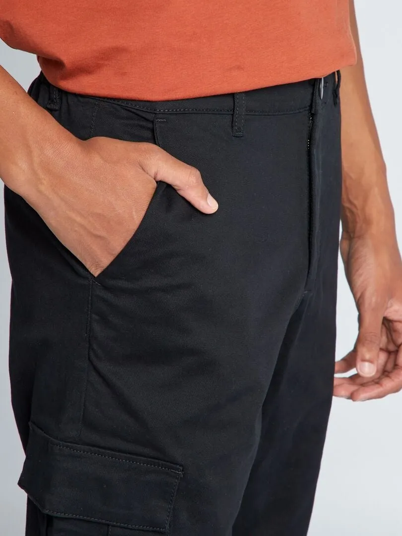 PANTALóN RECTO CON BOLSILLOS EN LOS LATERALES +1,90 M  L36  NEGRO