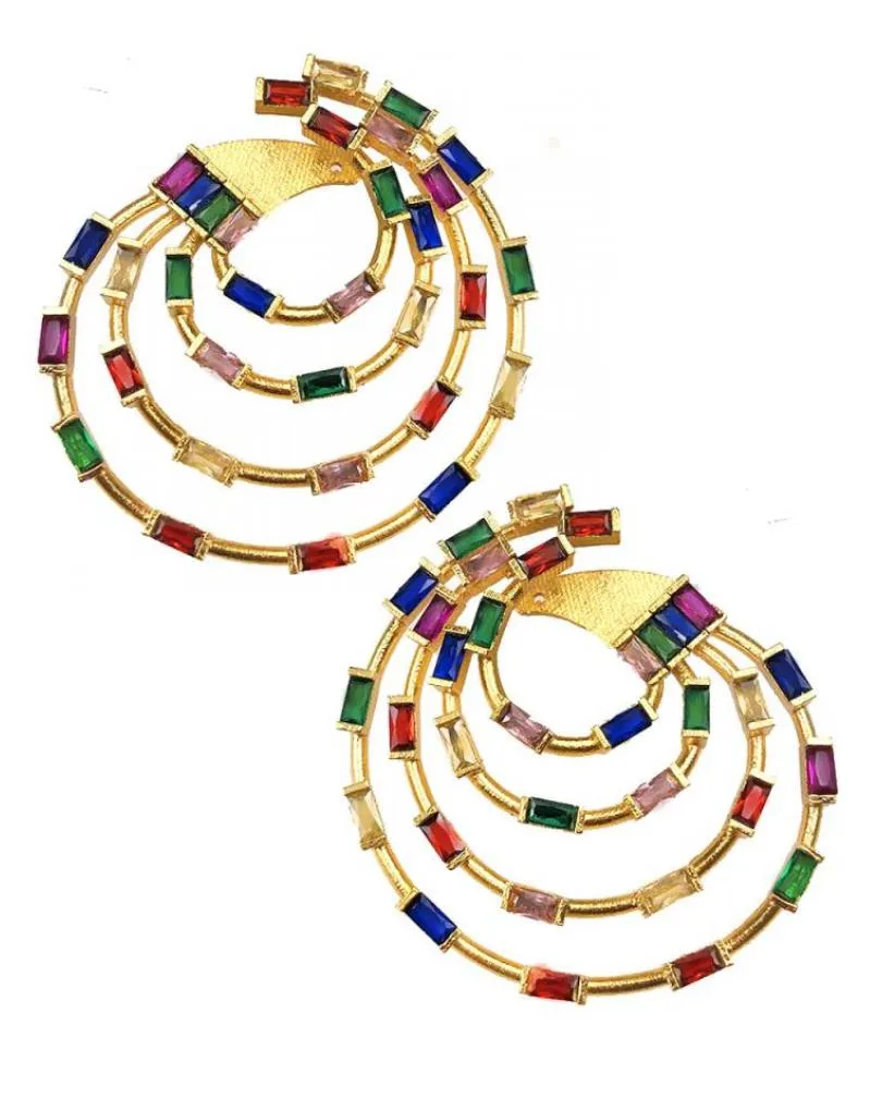 PENDIENTES DE MUJER MULTICOLOR DISEÑOS DORADOS EN ESPIRAL