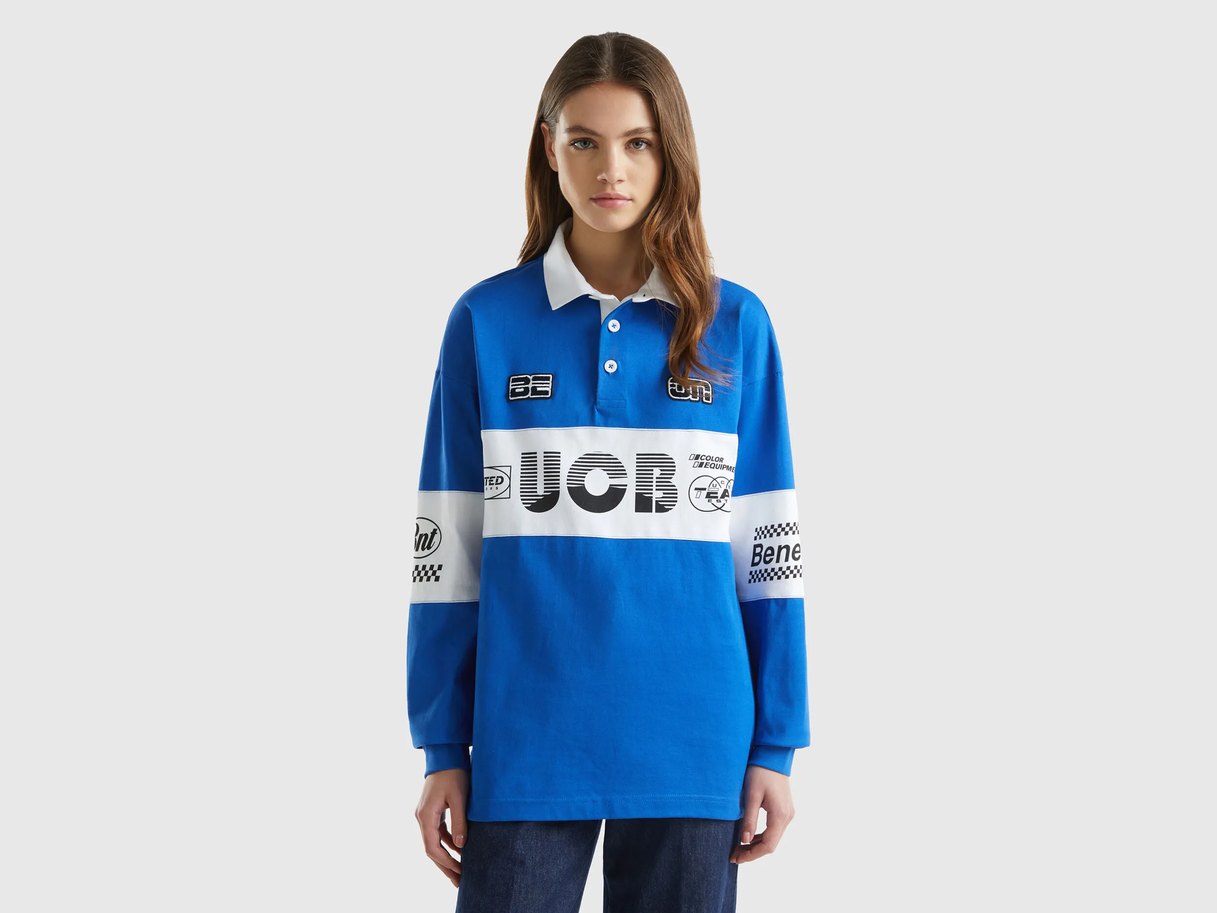 Polo azul oscuro de rugby