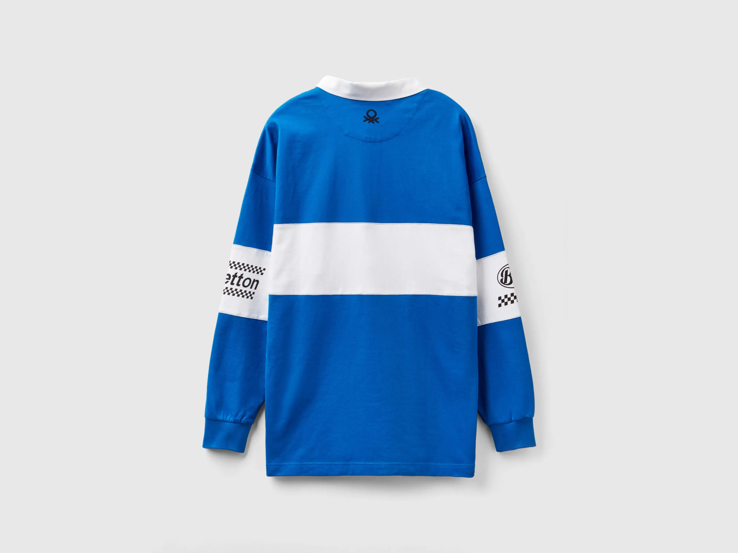Polo azul oscuro de rugby