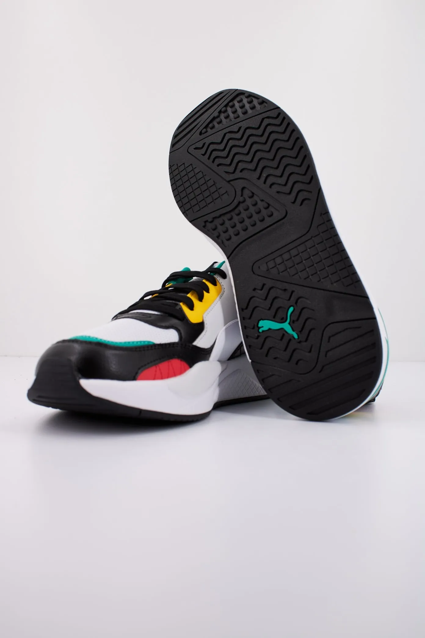 PUMA XRAY 2 SQUARE